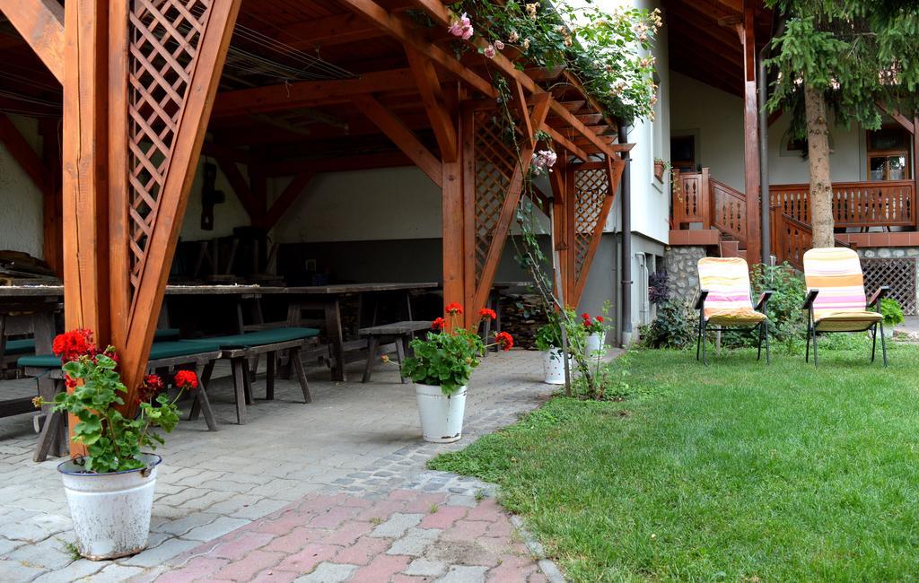 Violetta Vendeghaz Hotell Eger Exteriör bild